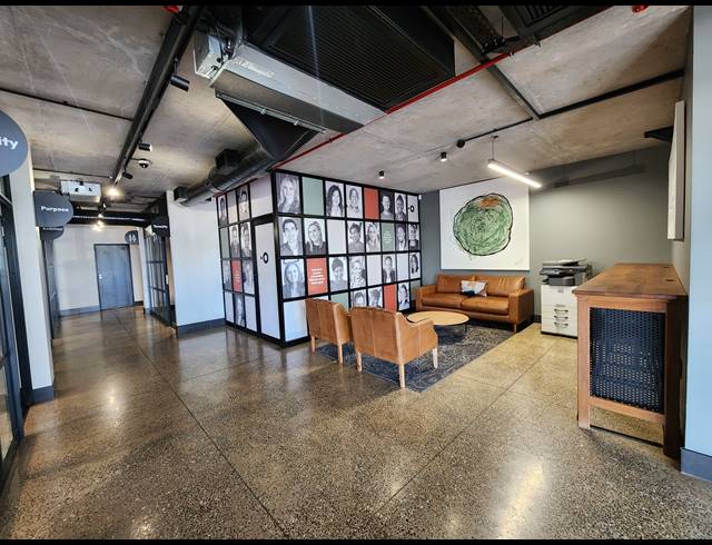 72M² SHOWROOM TO LET IN ROOIHUISKRAAL
